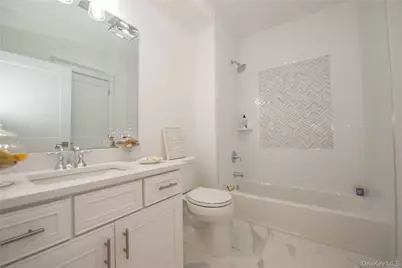 8 Northridge Street #8, Huntington Station, NY 11746 - Photo 8