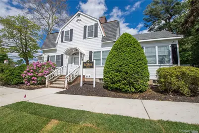 8 Northridge Street #8, Huntington Station, NY 11746 - Photo 1