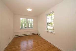 8 Northridge St, Huntington Station, NY 11746 - Photo 6