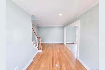 34 Arch Lane, Hicksville, NY 11801 - Photo 6