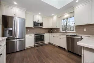 6625 Hortons Ln, Southold, NY 11971 - Photo 6