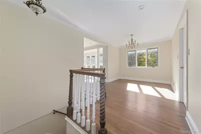 7157 Douglaston Parkway, Little Neck, NY 11362 - Photo 4