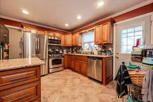 806 E Chester St, Long Beach, NY 11561 - Photo 6