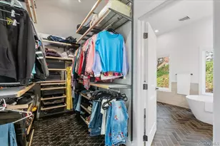 1 Fox Ridge Rd, Armonk, NY 10504 - Photo 16