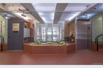 74-45 Yellowstone Boulevard #4H, Rego Park, NY 11374 - Photo 4