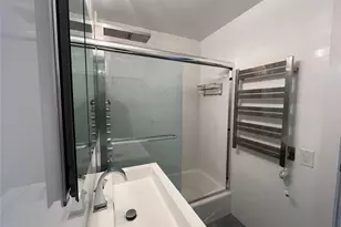666 Pelham Rd, New Rochelle, NY 10805 - Photo 16