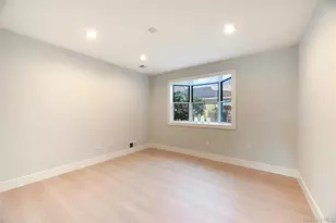 290 W Midland Pond Ct, Moriches, NY 11955 - Photo 16