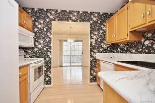 201 Bentley Ct, Brewster, NY 10509 - Photo 12
