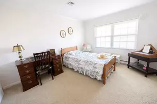 64 Enfield Ct, Ridge, NY 11961 - Photo 10