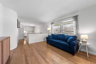 18 Lynx Lane, East Setauket, NY 11733 - Photo 2