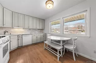 18 Lynx Ln, East Setauket, NY 11733 - Photo 10