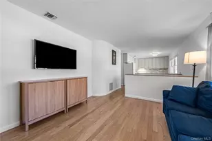 18 Lynx Ln, East Setauket, NY 11733 - Photo 4