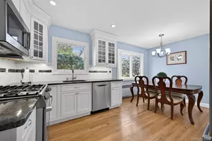 31 Fairfields Ln, Huntington Station, NY 11746 - Photo 6