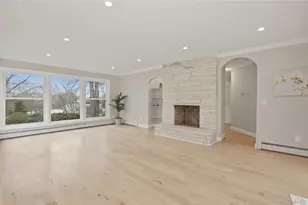 11 Levon Ln, Miller Place, NY 11764 - Photo 8