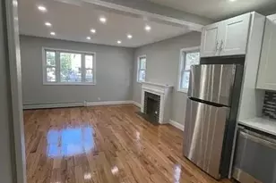 109-32 197th St, Saint Albans, NY 11412 - Photo 2