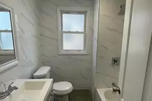 109-32 197th St, Saint Albans, NY 11412 - Photo 4