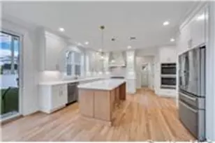 87 West Ave, Hicksville, NY 11801 - Photo 4