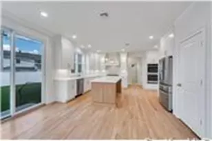 87 West Ave, Hicksville, NY 11801 - Photo 14