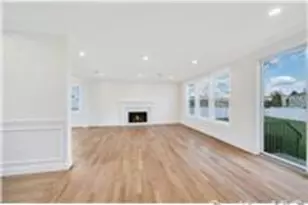 87 West Ave, Hicksville, NY 11801 - Photo 12