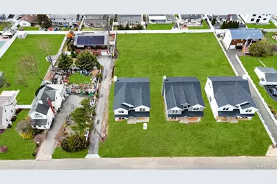 87 West Avenue, Hicksville, NY 11801 - Photo 2