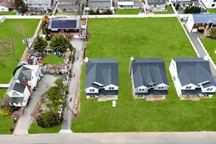 87 West Ave, Hicksville, NY 11801 - Photo 2