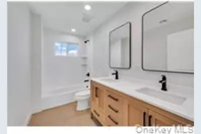 87 West Avenue, Hicksville, NY 11801 - Photo 24