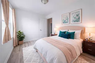 25-19 McIntosh St, East Elmhurst, NY 11369 - Photo 22