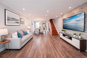 25-19 McIntosh St, East Elmhurst, NY 11369 - Photo 4