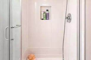 25-19 McIntosh St, East Elmhurst, NY 11369 - Photo 16