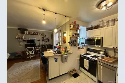 118-11 84th Avenue #418, Kew Gardens, NY 11415 - Photo 8