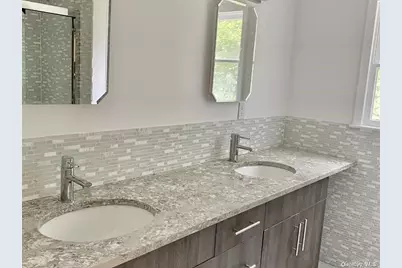 321 Nassau Avenue, Manhasset, NY 11030 - Photo 6