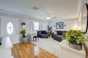 4 David Dr, Farmingdale, NY 11735 - Photo 8