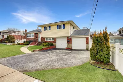 4 David Drive, Farmingdale, NY 11735 - Photo 2