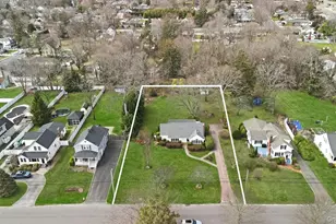 110 Macon Ave, Sayville, NY 11782 - Photo 40