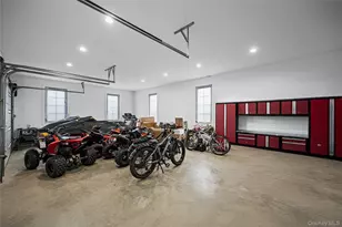 185 Willetts Ln, West Islip, NY 11795 - Photo 36