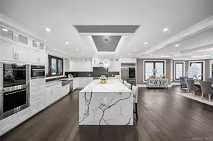 185 Willetts Ln, West Islip, NY 11795 - Photo 14