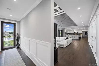 185 Willetts Lane, West Islip, NY 11795 - Photo 10