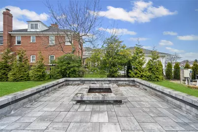 185 Willetts Lane, West Islip, NY 11795 - Photo 40