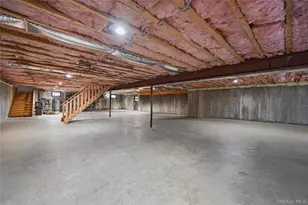 185 Willetts Ln, West Islip, NY 11795 - Photo 38