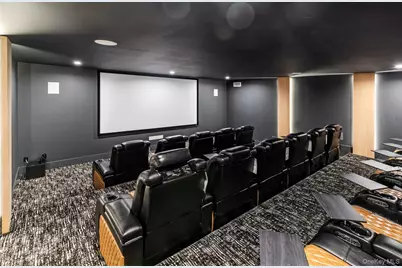 8 Ashwood Court, Southampton, NY 11968 - Photo 24