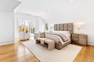 8 Ashwood Ct, Southampton, NY 11968 - Photo 16