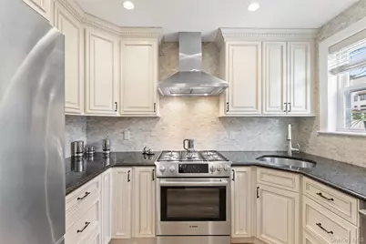 7 Lake Avenue #7, Bronxville, NY 10708 - Photo 6