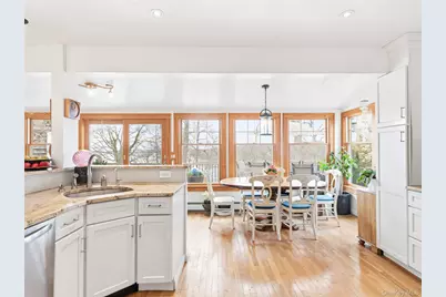 175 Taft Crescent, Centerport, NY 11721 - Photo 12