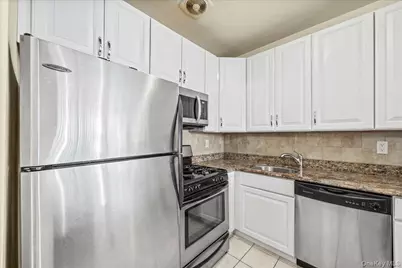 179 Surf Drive #114, Bronx, NY 10473 - Photo 6