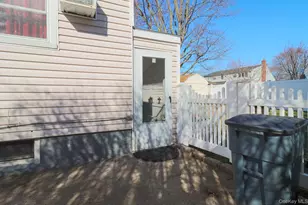 163 Floyd St, Brentwood, NY 11717 - Photo 26