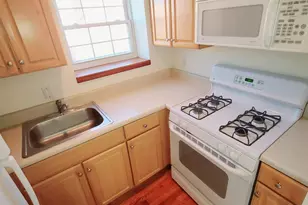 67-08 Exeter St, Forest Hills, NY 11375 - Photo 8