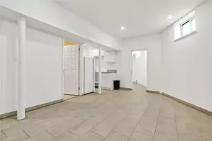 22-55 48th St, Astoria, NY 11105 - Photo 18