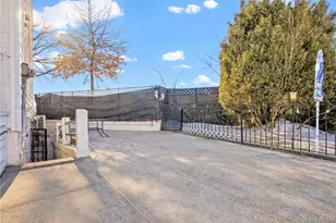 22-55 48th St, Astoria, NY 11105 - Photo 22