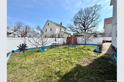 240-18 Edgewood Street, Rosedale, NY 11422 - Photo 20