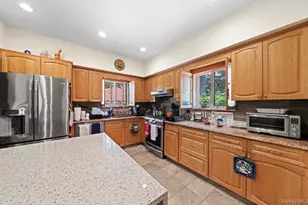 160-15 13th Ave, Whitestone, NY 11357 - Photo 10